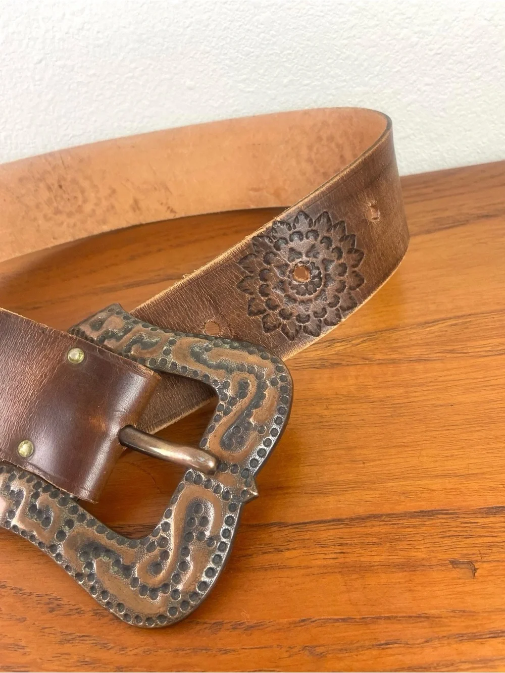 Vintage 70s Tooled Leather Western Belt Boho Hippie Brown
